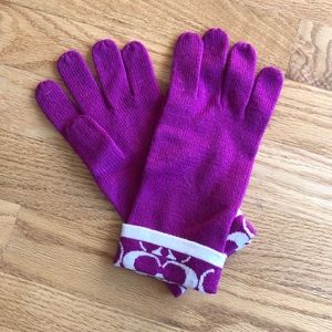 Coach magenta pink gloves